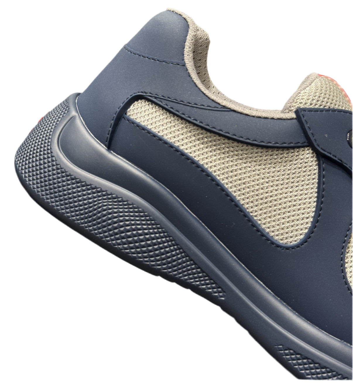 Prada America’s Cup en gomme